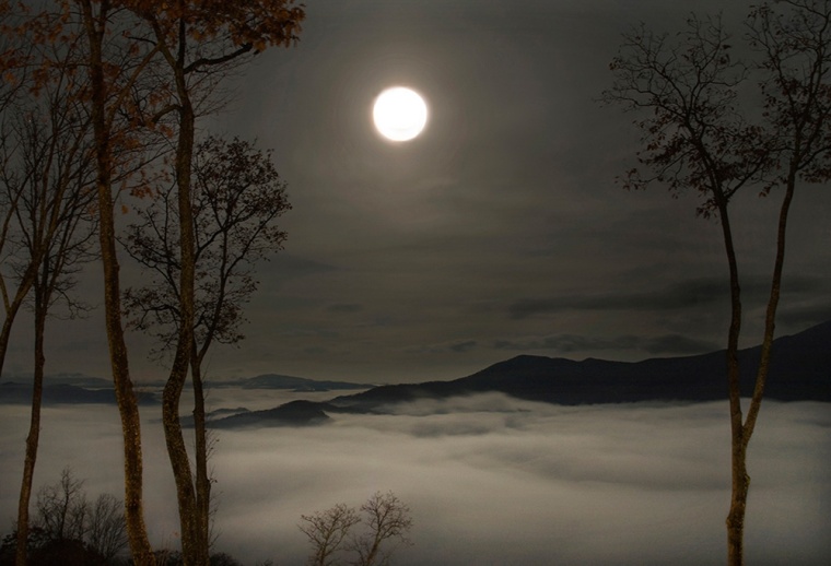 Harvest Moon Over the Blue Ridge (Bob Peterson)